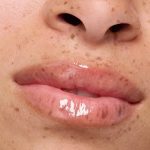 Essence Extreme Shine Volume Lip Gloss - Image 5